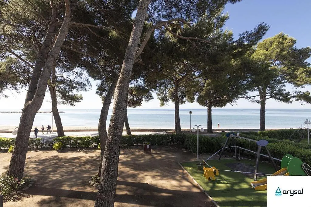 Tarracohomes, Villa Con Terraza Cerca De La Playa Vilafortuny 坎布里尔斯 0*,  西班牙